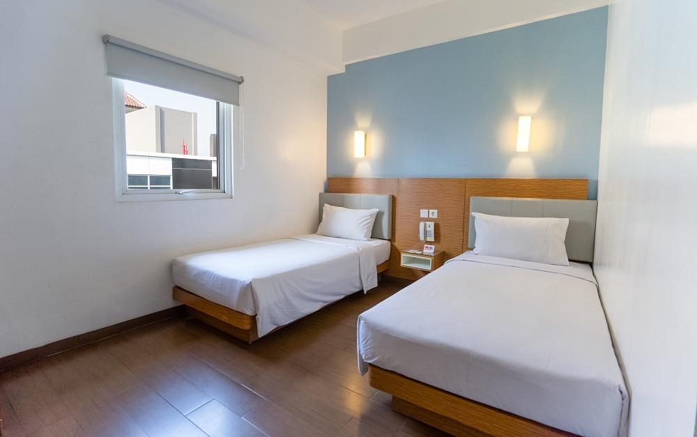 Amaris Hotel Pancoran Jakarta Exterior photo