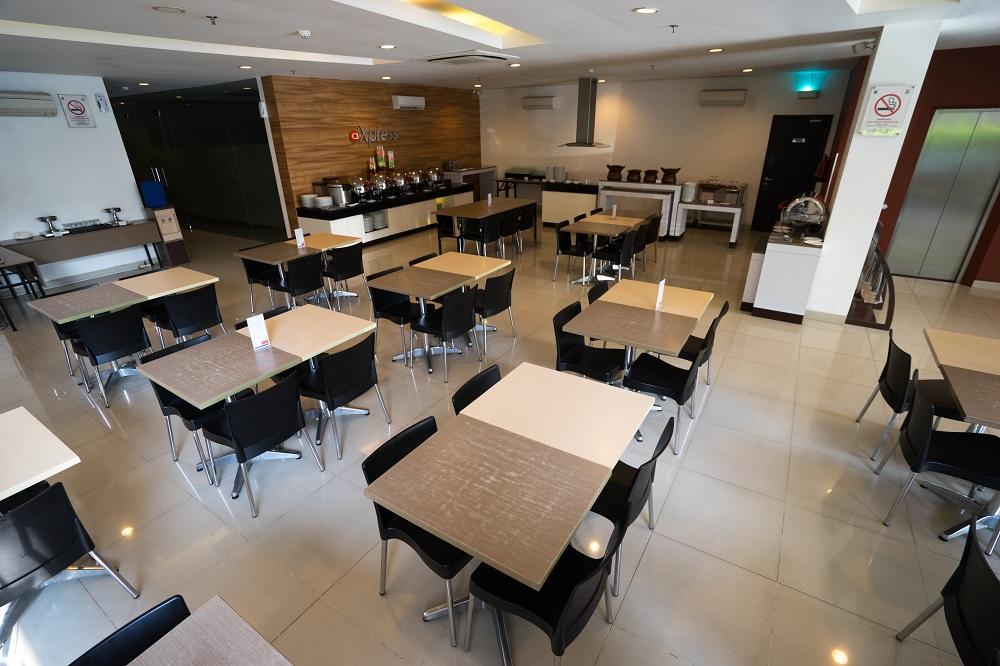 Amaris Hotel Pancoran Jakarta Exterior photo