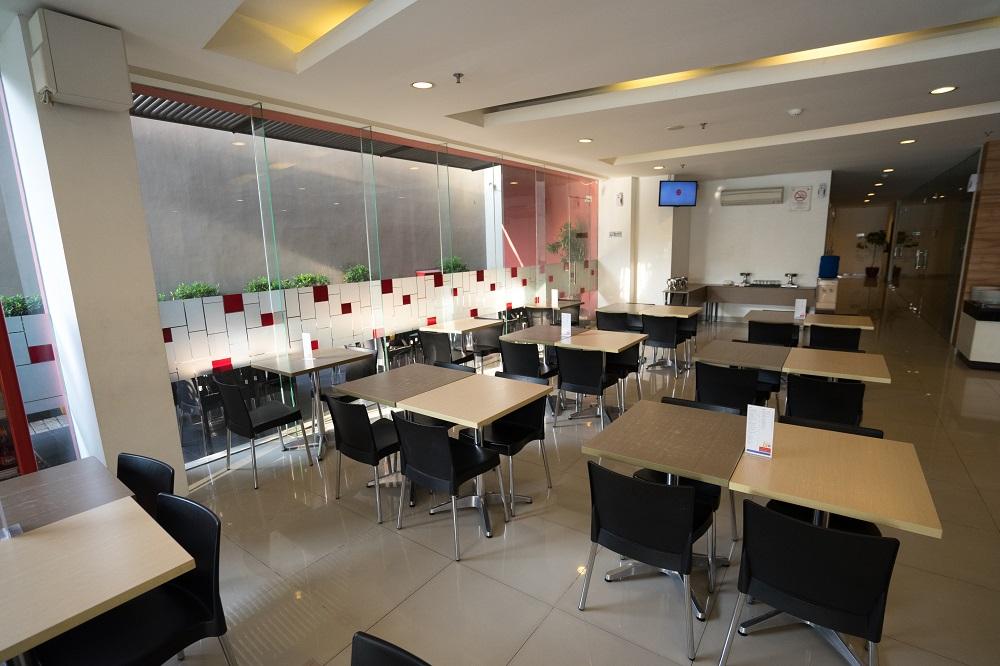 Amaris Hotel Pancoran Jakarta Exterior photo
