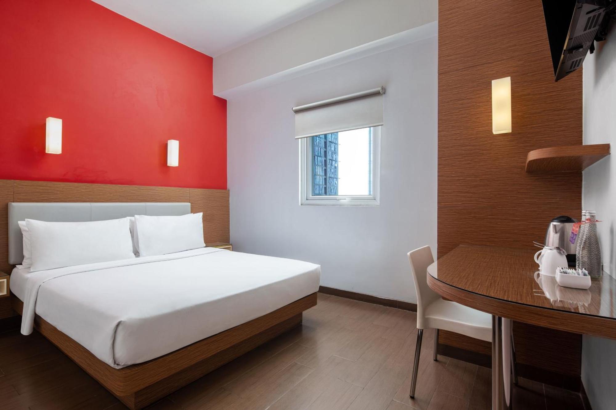 Amaris Hotel Pancoran Jakarta Exterior photo